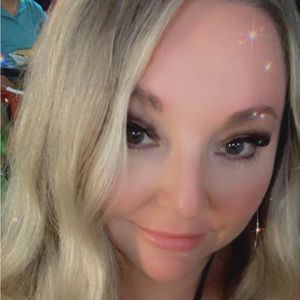 Meet your Posher, Gwen